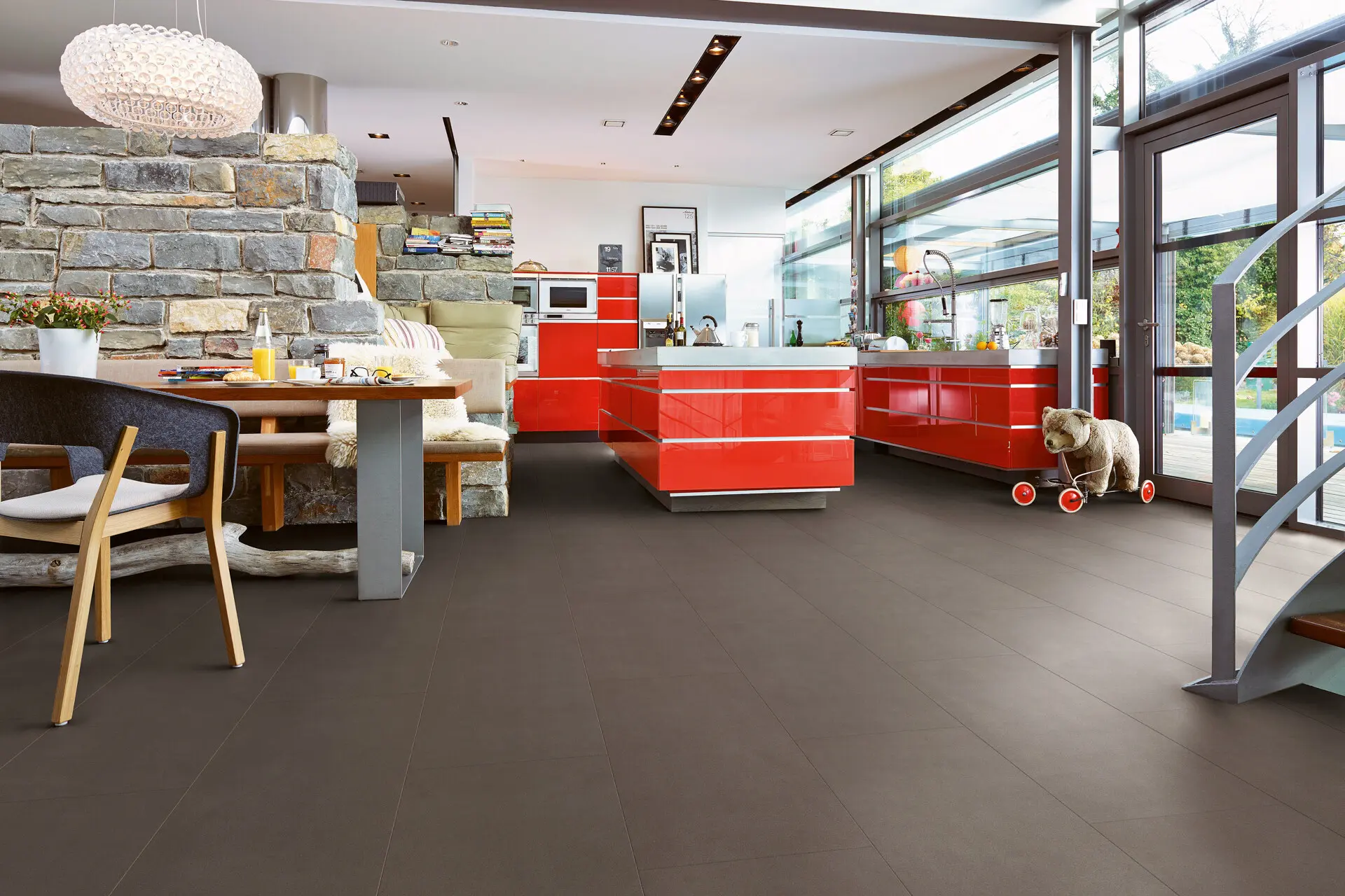 Ambiente interior realizado con pavimento Nadura de MEISTER